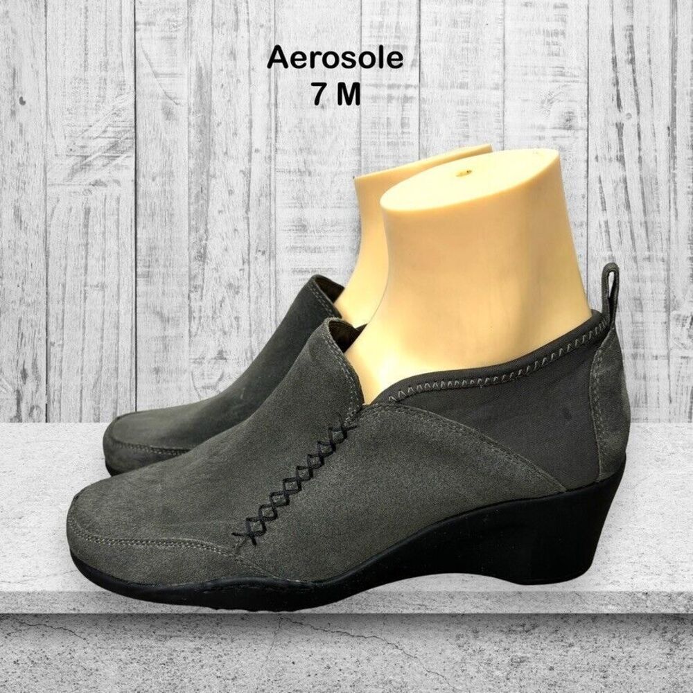 Aerosoles Gray Suede Black Accent Slip on Mid Wedge Bootie Womens Size 7 M - Picture 1 of 11